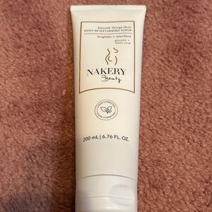 NEW NAKERY BODY RETEXTURIZING SCRUB 6.76